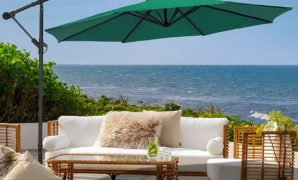 Benefits and Materials of an Umbrella Canopy